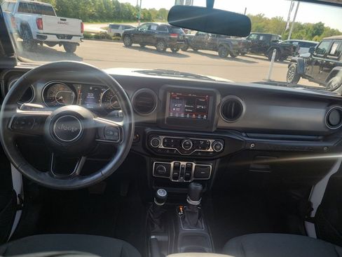 Used 2022 Jeep Wrangler Unlimited Sport AWD/4WD image 14