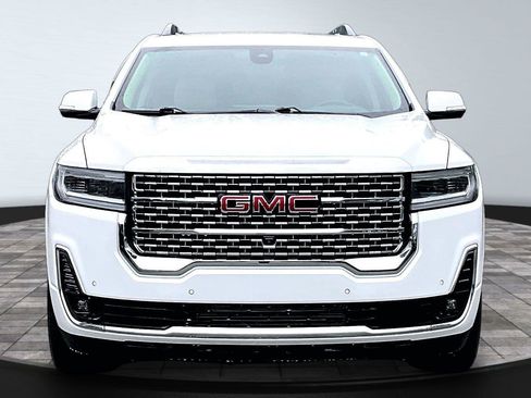 Used 2023 GMC Acadia Denali w/ Denali Technology Package AWD/4WD image 2