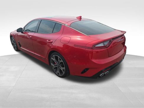 Used 2020 Kia Stinger GT2 image 4
