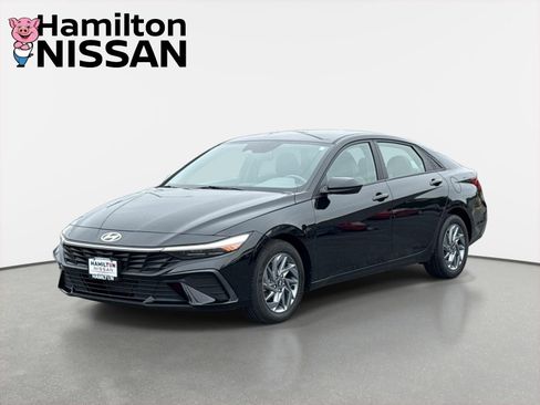 Used 2024 Hyundai Elantra SEL FWD image 5