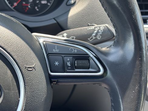 Used 2018 Audi Q3 2.0T Premium Plus FWD image 22