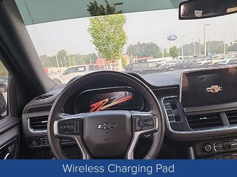 Used 2022 Chevrolet Tahoe Z71 w/ Luxury Package image 5