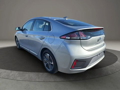 Used 2020 Hyundai Ioniq SEL image 7