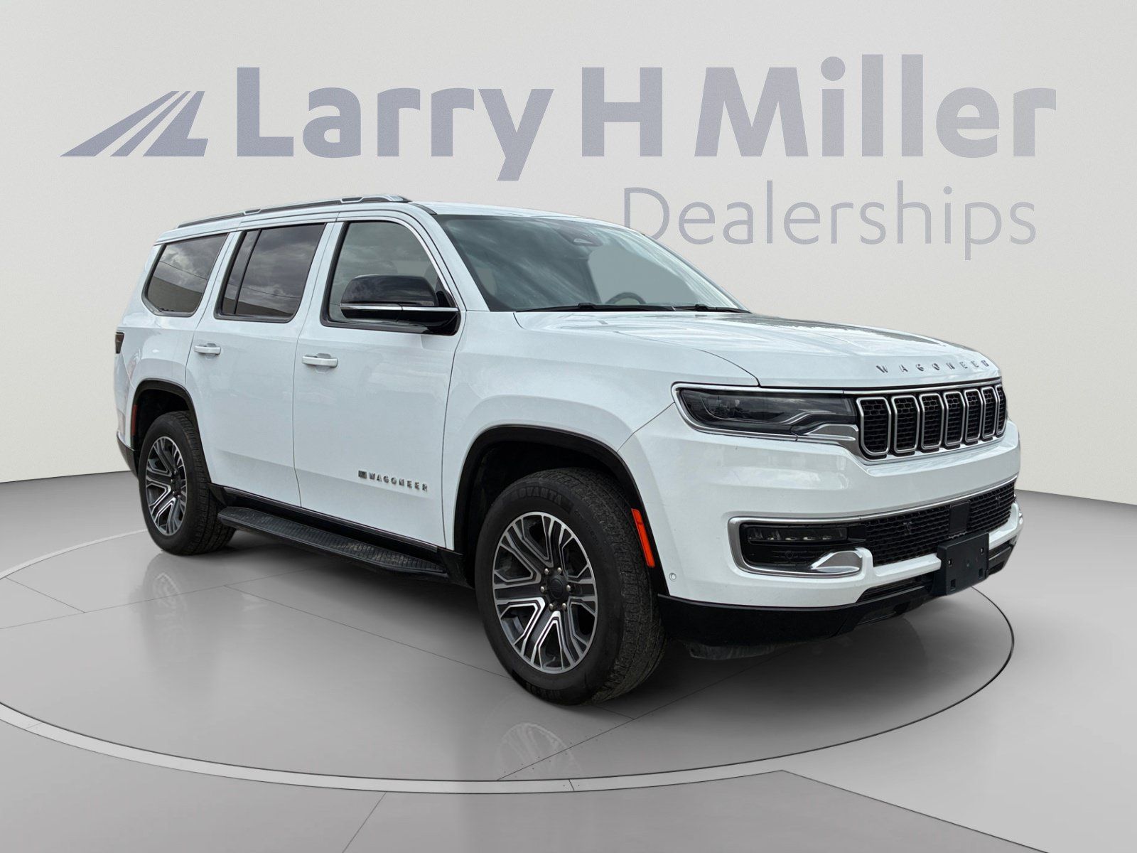 Used 2024 Jeep Wagoneer Series II AWD/4WD image 7