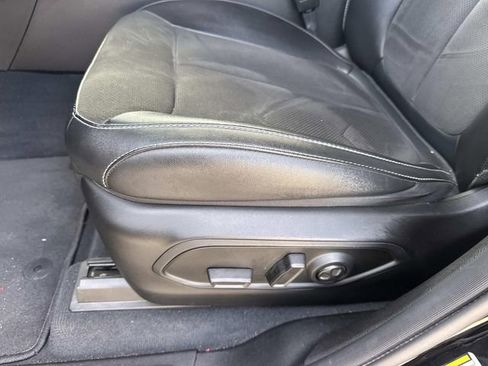 Used 2023 Jeep Grand Cherokee L Laredo RWD image 34