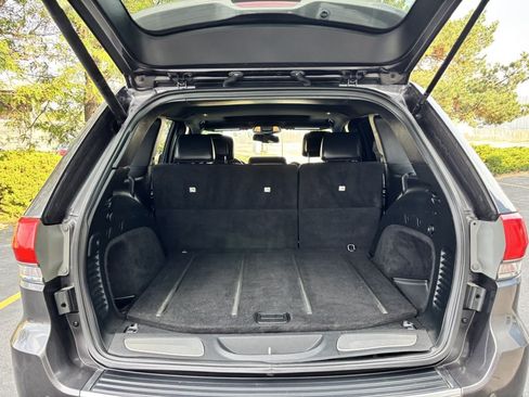 Used 2016 Jeep Grand Cherokee Limited image 24