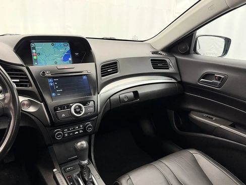 Used 2019 Acura ILX FWD image 16