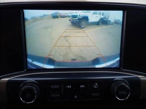 Used 2018 GMC Sierra 2500 Denali w/ Duramax Plus Package AWD/4WD image 16