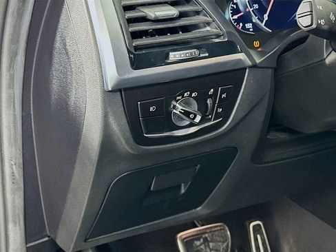 Used 2018 BMW X3 M40i image 10