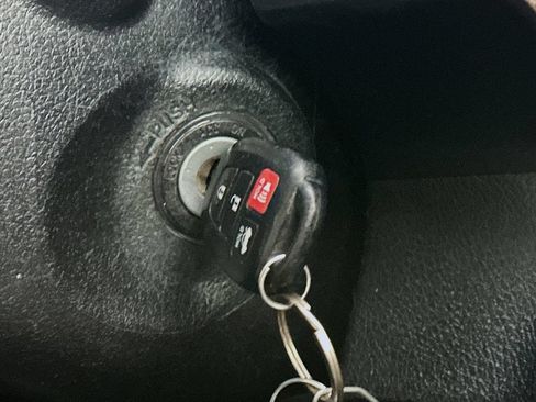Used 2014 Toyota Camry SE FWD image 25