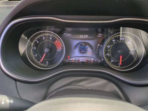 Used 2021 Jeep Cherokee Limited w/ Elite Package AWD/4WD image 14