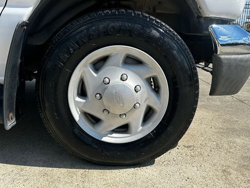 Used 2004 Ford E-250 and Econoline 250 Extended image 69