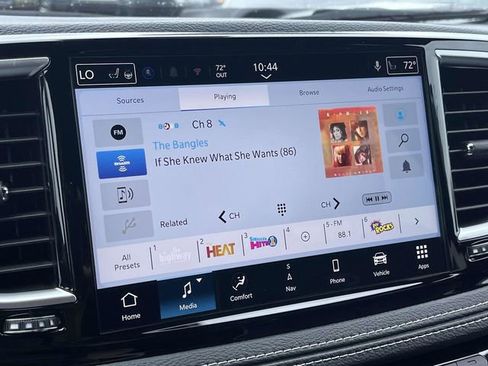 New 2026 Chrysler Pacifica Limited image 23