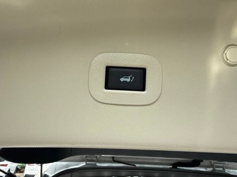 Used 2024 INFINITI QX80 Sensory w/ Cargo Package AWD/4WD image 35