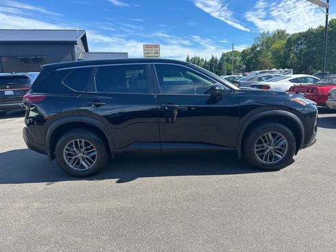 Used 2021 Nissan Rogue S FWD image 2