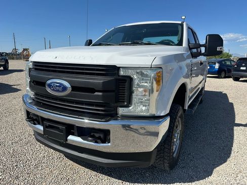 Used 2017 Ford F250 XL w/ Power Equipment Group AWD/4WD image 4
