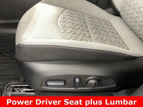 Certified 2024 Chevrolet Equinox LS w/ LS Convenience Package FWD image 8