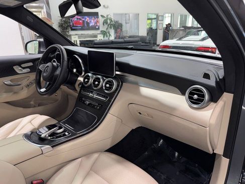 Used 2018 Mercedes-Benz GLC 300 w/ Multimedia Package image 68