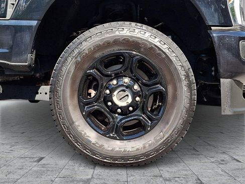 Used 2024 Ford F250 XLT w/ XLT Premium Package AWD/4WD image 8