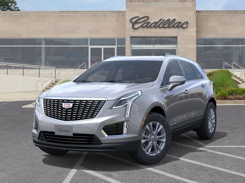 New 2026 Cadillac XT5 Luxury image 6