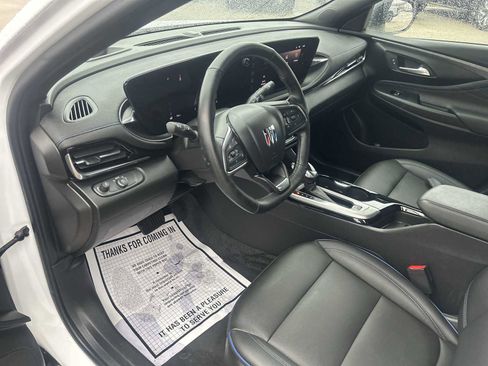 Used 2024 Buick Envista Sport Touring w/ Convenience I Package image 10