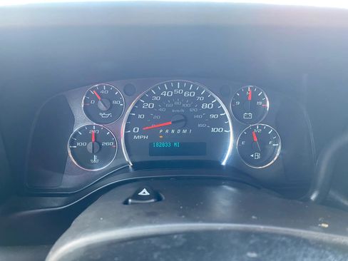 Used 2019 Chevrolet Express 3500 w/ Power Convenience Package RWD image 11