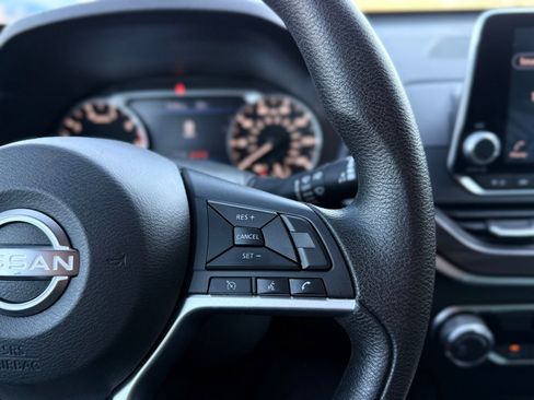 Used 2024 Nissan Altima 2.5 SV image 24