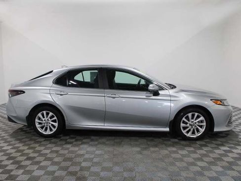 Used 2024 Toyota Camry LE FWD image 7