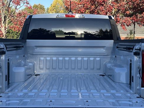 New 2025 Ford Maverick XL image 20