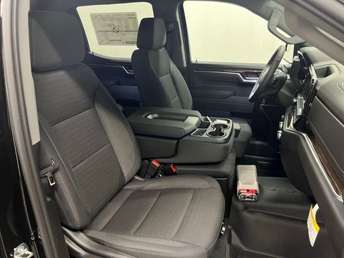 New 2026 GMC Sierra 1500 SLE w/ Preferred Package image 40