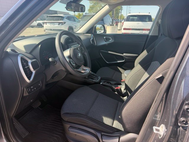 Used 2020 Kia Soul S FWD image 12
