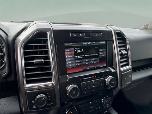 Used 2015 Ford F150 XLT w/ Equipment Group 302A Luxury image 23