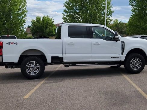 Used 2025 Ford F250 Lariat AWD/4WD image 13