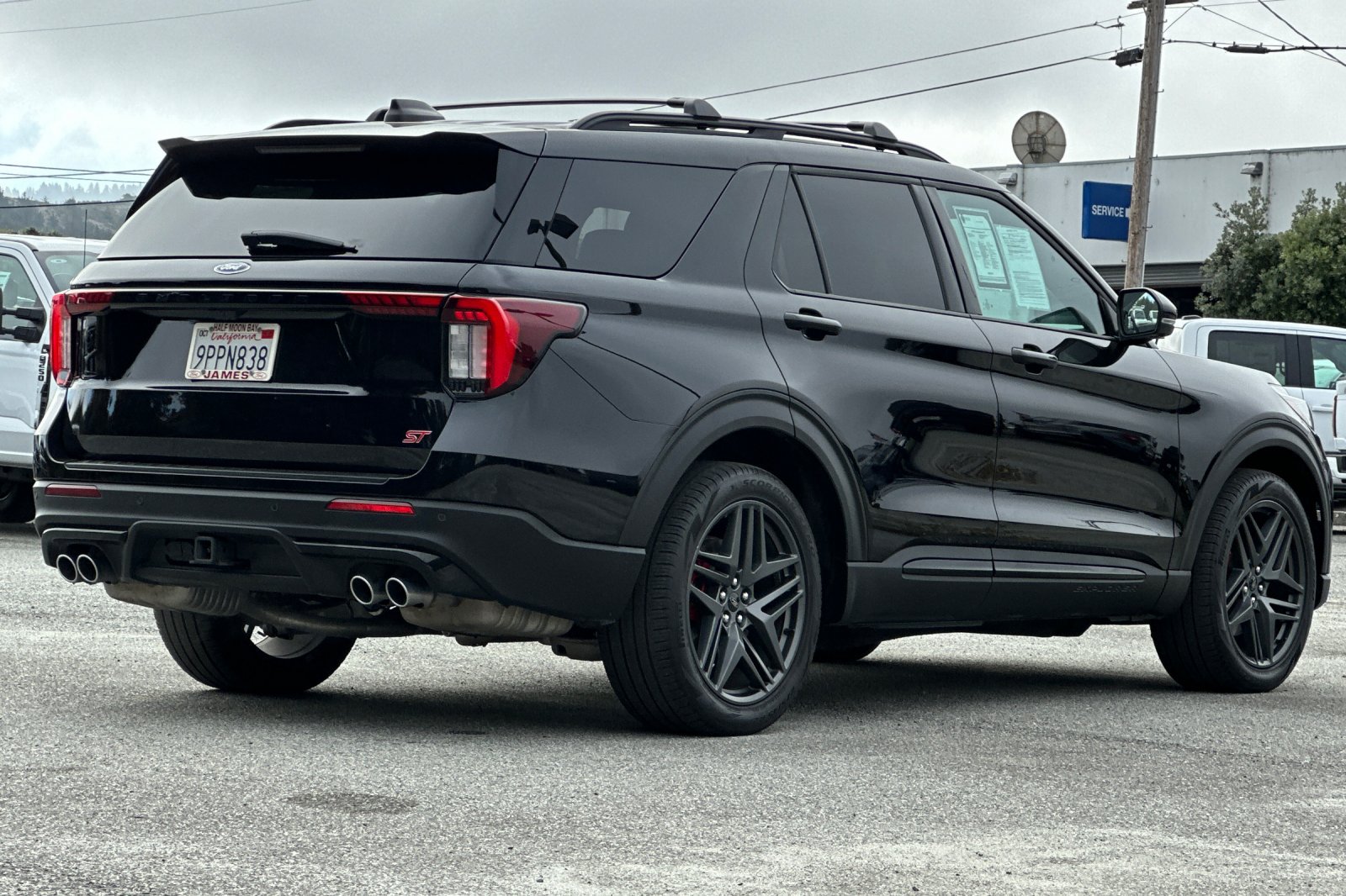 Used 2025 Ford Explorer ST AWD/4WD image 5