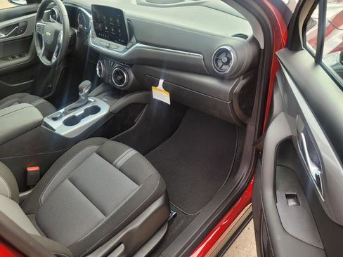 New 2026 Chevrolet Blazer LT w/ Convenience Package FWD image 6