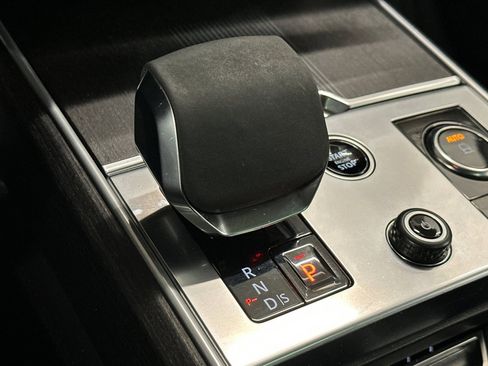 Used 2023 Land Rover Range Rover First Edition image 24