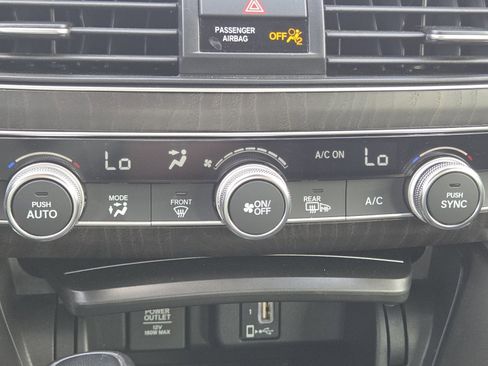 Certified 2019 Honda Accord EX-L image 30