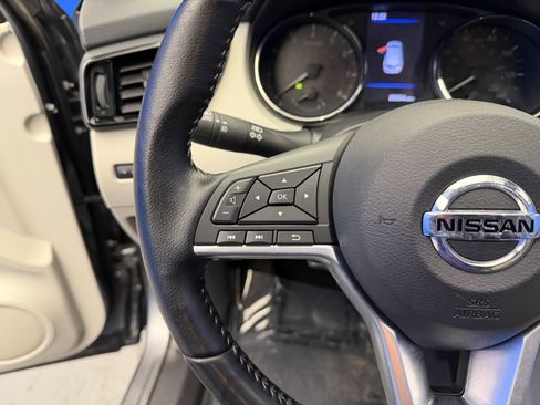 Used 2021 Nissan Rogue Sport SL w/ Premium Package image 16