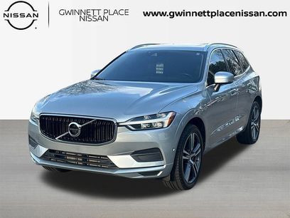 Used 2018 Volvo XC60 T5 Momentum w/ Convenience Package