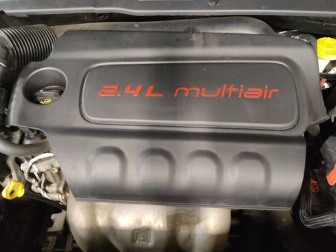 Used 2019 Jeep Compass Latitude FWD image 30