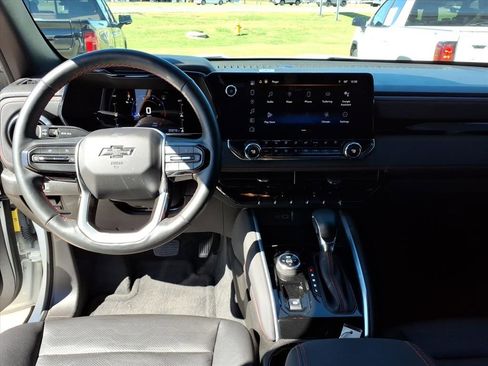 Used 2023 Chevrolet Colorado Z71 w/ Z71 Convenience Package 2 image 19