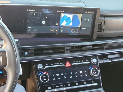 Certified 2025 Hyundai Santa Fe Calligraphy image 11