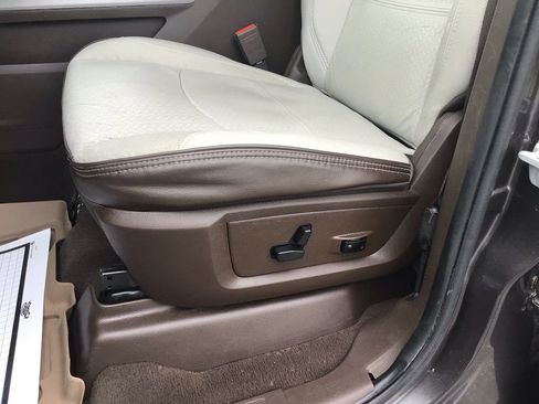 Used 2025 RAM 2500 Laramie AWD/4WD image 18
