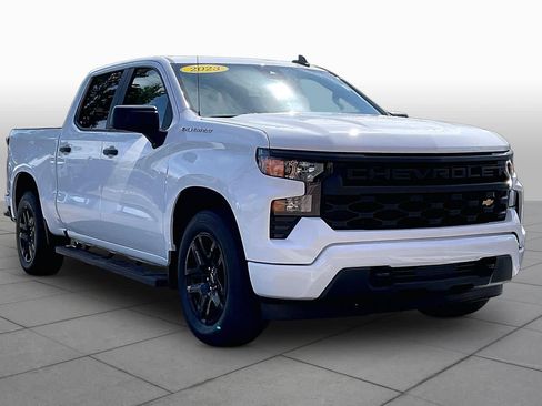 Used 2023 Chevrolet Silverado 1500 Custom RWD image 3
