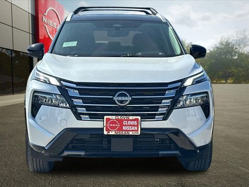 New 2026 Nissan Rogue Platinum image 11