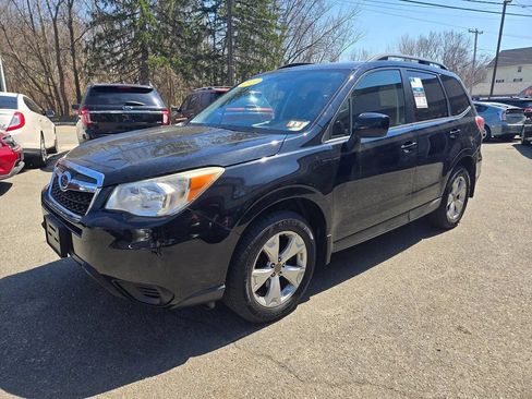 Used 2014 Subaru Forester 2.5i Premium w/ All-Weather Package AWD/4WD image 10