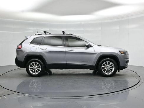 Used 2019 Jeep Cherokee Latitude w/ Popular Appearance Group AWD/4WD image 20