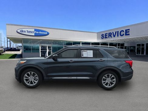 Used 2022 Ford Explorer Limited w/ Equipment Group 301A RWD image 5