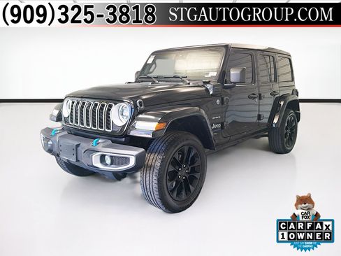 Used 2024 Jeep Wrangler Unlimited Sahara w/ Technology Group AWD/4WD image 1