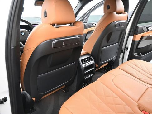 Certified 2024 BMW X5 xDrive40i w/ Premium Package AWD/4WD image 29